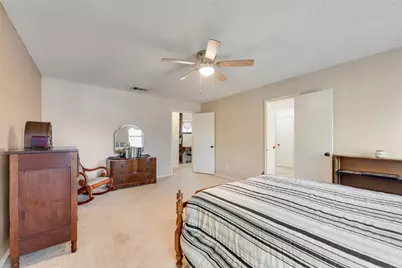 1719 Autumn Lane, Arlington, TX 76012 - Photo 28