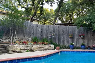 1719 Autumn Ln, Arlington, TX 76012 - Photo 36