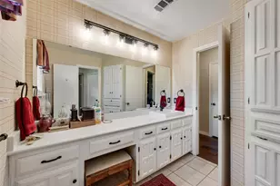 1719 Autumn Ln, Arlington, TX 76012 - Photo 24