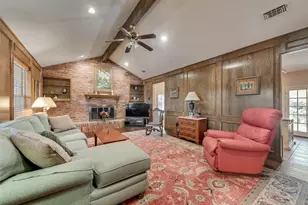 1719 Autumn Ln, Arlington, TX 76012 - Photo 8