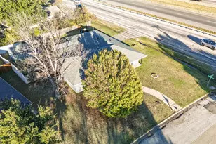 2500 Burnett Dr, Greenville, TX 75402 - Photo 8