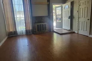 734 Sceptre, Garland, TX 75043 - Photo 2