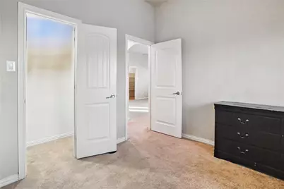 1001 Vineyard Drive, Euless, TX 76039 - Photo 30