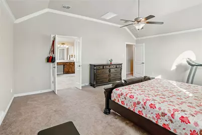 1001 Vineyard Drive, Euless, TX 76039 - Photo 24