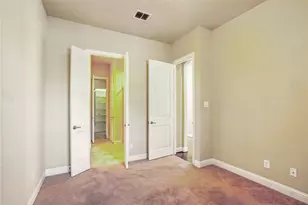 1001 Vineyard Dr, Euless, TX 76039 - Photo 28