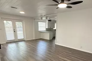 329 Linda Dr, Burleson, TX 76028 - Photo 4