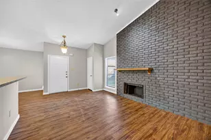 2724 Countryside Ln, Fort Worth, TX 76133 - Photo 10