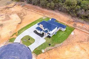 3300 Olympia Flds Dr, Burleson, TX 76028 - Photo 36