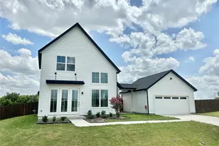 1432 Bluebonnet Blvd, Gainesville, TX 76240 - Photo 1