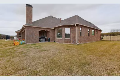 2416 Sweeping Meadows Lane, Cedar Hill, TX 75104 - Photo 30