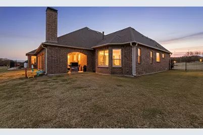 2416 Sweeping Meadows Lane, Cedar Hill, TX 75104 - Photo 38