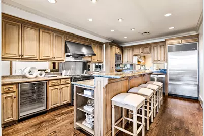 3505 Turtle Creek Boulevard #8B, Dallas, TX 75219 - Photo 6