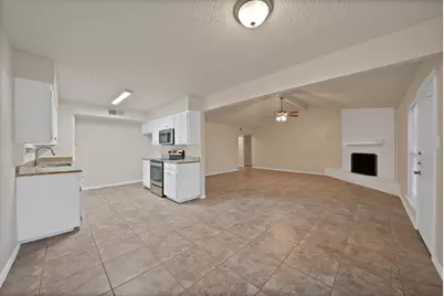 4807 Crestmont Court, Arlington, TX 76017 - Photo 10