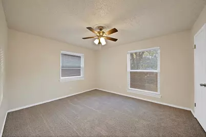 4807 Crestmont Court, Arlington, TX 76017 - Photo 18