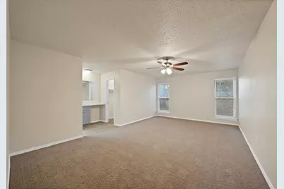 4807 Crestmont Court, Arlington, TX 76017 - Photo 14