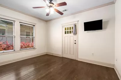 422 S Winnetka Avenue, Dallas, TX 75208 - Photo 6
