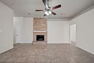 725 Azalea Ln, Cedar Hill, TX 75104 - Photo 8