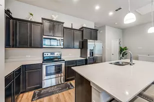 1926 Bel Air Dr, Arlington, TX 76010 - Photo 4