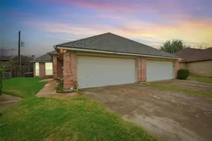 11912 Rhulen Ct, Fort Worth, TX 76008 - Photo 2