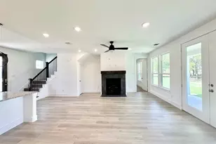 1355 Orange Blossom Ct, Gainesville, TX 76240 - Photo 8