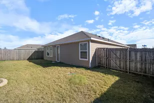 11807 Marcellus Wy, Justin, TX 76247 - Photo 26