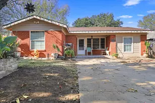 3404 Livingston Ave, Fort Worth, TX 76110 - Photo 2