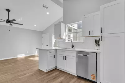 17676 Kelly Boulevard, Dallas, TX 75287 - Photo 4