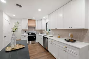 11329 Earlywood Dr, Dallas, TX 75218 - Photo 10