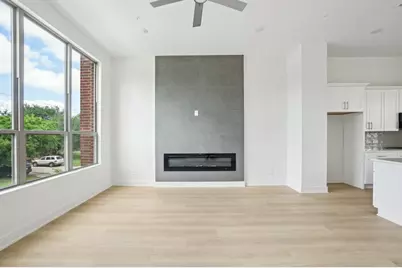 2524 Havenhurst Street #102, Farmers Branch, TX 75234 - Photo 4