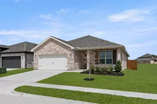 125 Toftrees Dr, Cleburne, TX 76031 - Photo 2