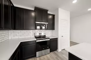 125 Toftrees Dr, Cleburne, TX 76031 - Photo 8