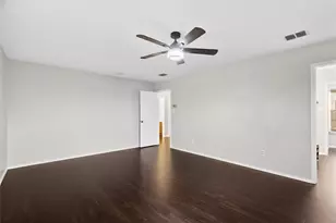 2324 Emerald Ln, McKinney, TX 75071 - Photo 16