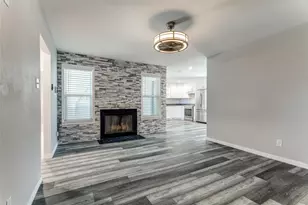 606 Ridgeline Dr, Hurst, TX 76053 - Photo 2