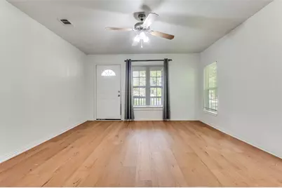 2930 Maryland Avenue, Dallas, TX 75216 - Photo 2