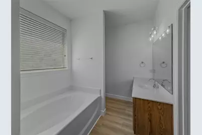 138 Lipan Street, Greenville, TX 75402 - Photo 12