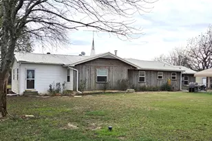 484 Co Rd 1206, Savoy, TX 75479 - Photo 1