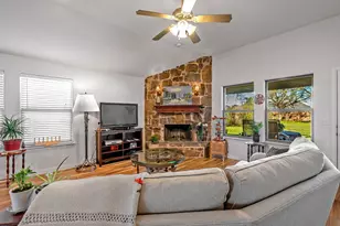 1209 Sherman St, Tioga, TX 76271 - Photo 28