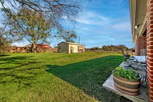 1209 Sherman St, Tioga, TX 76271 - Photo 12