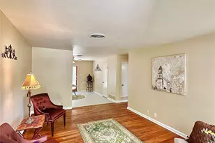 817 Laguna Dr, Denton, TX 76209 - Photo 4