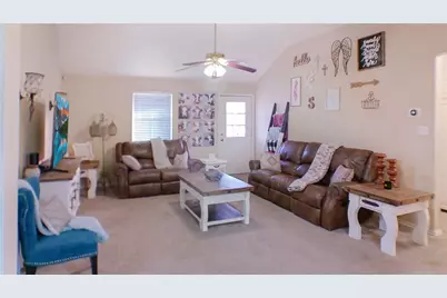 1806 SE 15th Street, Mineral Wells, TX 76067 - Photo 4