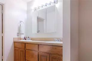 1806 SE 15th St, Mineral Wells, TX 76067 - Photo 12