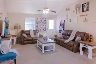 1806 SE 15th St, Mineral Wells, TX 76067 - Photo 4