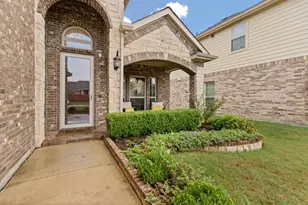 1612 Scarlet Crown Dr, Fort Worth, TX 76177 - Photo 2
