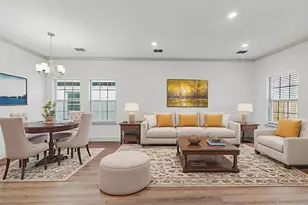 560 Oak Crk Dr, Lavon, TX 75166 - Photo 1