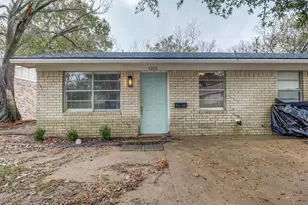 1224 W Hunt St, Sherman, TX 75092 - Photo 2