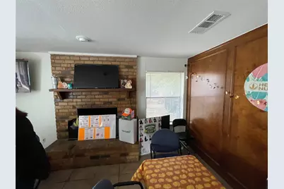 1327 Parkway Court, Arlington, TX 76010 - Photo 18