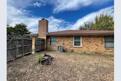 1327 Parkway Court, Arlington, TX 76010 - Photo 28