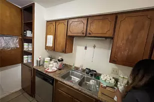 1327 Parkway Ct, Arlington, TX 76010 - Photo 16