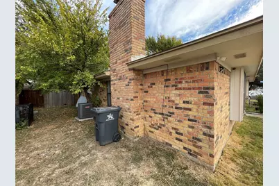 1327 Parkway Court, Arlington, TX 76010 - Photo 24