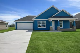 604 Crockett Dr, Cleburne, TX 76033 - Photo 1